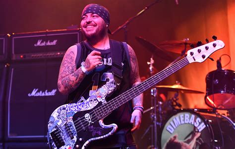 suicidal tendencies bassist.